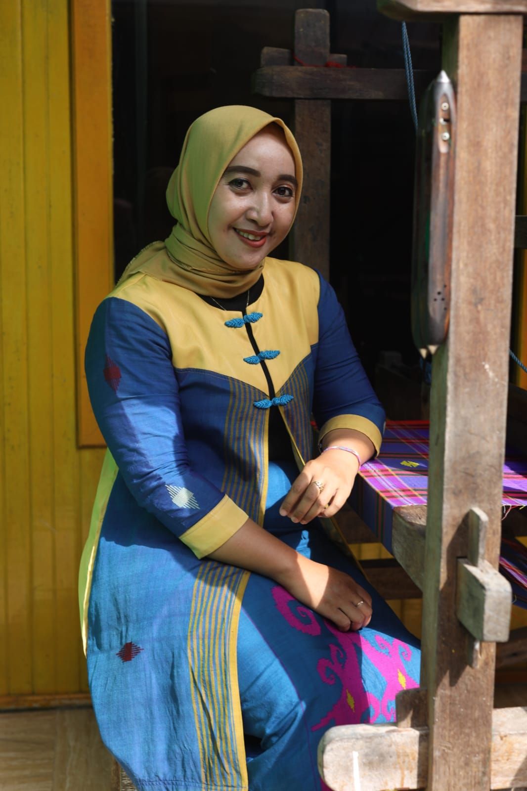 Ibu Siti (Ketua Kelompok)